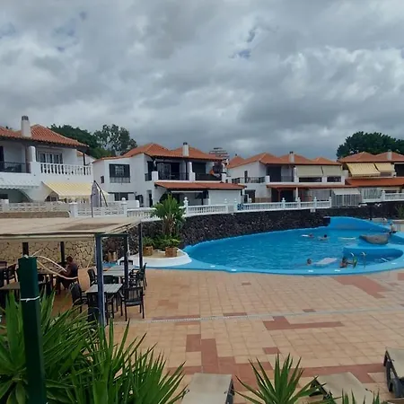Paraiso Royal First Line Apartment *